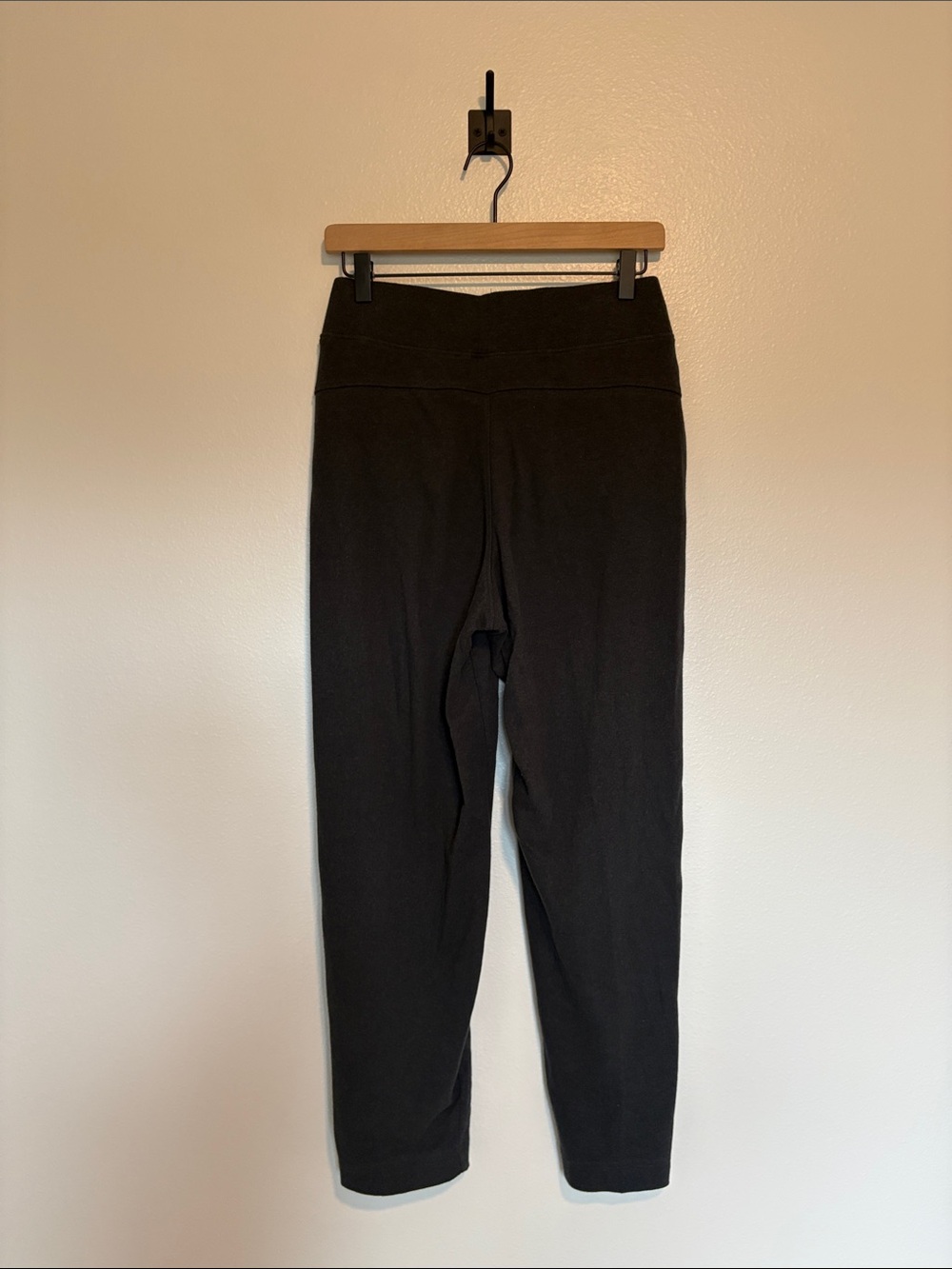 Pact 100% Organic Cotton Airplane Tapered High Rise Pull-On Pant Grey Small - Picture 6 of 9